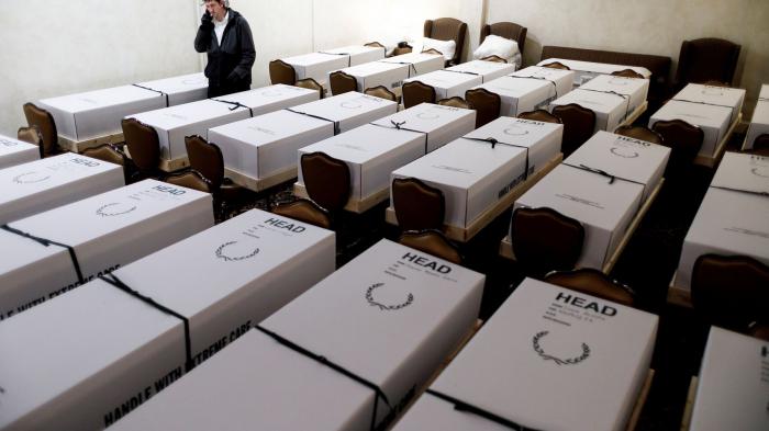 Lejos de dedicar los recursos a salvar a su población de la pandemia, el Gobierno de EE.UU castiga a quienes con muchos menos recursos tienen éxito en enfrentarla. Foto: Europa Press Lejos de dedicar los recursos a salvar a su población de la pandemia, el Gobierno de EE.UU castiga a quienes con muchos menos recursos tienen éxito en enfrentarla. Foto: Europa Press