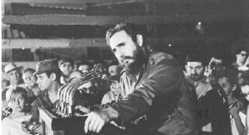 Fidel, en el acto a que se refiere el texto. | foto: Jorge Oller Fidel, en el acto a que se refiere el texto. | foto: Jorge Oller