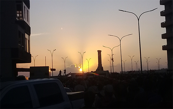 Amanecer del pasado sábado 17 de julio en La Piragua, en el malecón habanero. Amanecer del pasado sábado 17 de julio en La Piragua, en el malecón habanero.