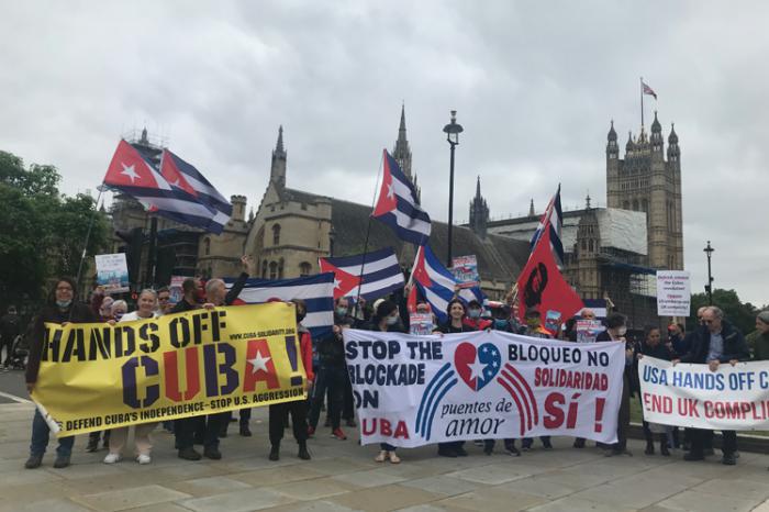 Numerosas ciudades del mundo realizaron caravanas y otras acciones contra el bloqueo de Estados Unidos contra Cuba. Foto: Prensa Latina