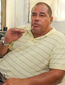 Roberto Paret Grave de Peralta , hijo de Magaly Grave de Peralta, dijo que al principio no creía la noticia de la muerte de su madre. Foto: Jose M. Correa Roberto Paret Grave de Peralta , hijo de Magaly Grave de Peralta, dijo que al principio no creía la noticia de la muerte de su madre. Foto: Jose M. Correa