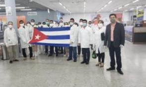 Ankunft der kubanischen Medizinbrigade in Honduras. Photo: Präsidentschaft von Honduras auf Twitter Ankunft der kubanischen Medizinbrigade in Honduras. Photo: Präsidentschaft von Honduras auf Twitter