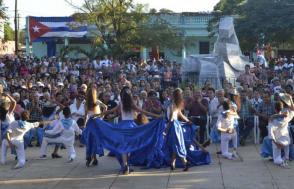 El pueblo recordó su encuentro con Fidel a 55 años del histórico acontecimiento. El pueblo recordó su encuentro con Fidel a 55 años del histórico acontecimiento.