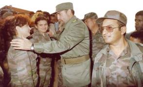 En el año 1977, Fidel realizó su primera visita a Angola, como parte de un recorrido por otros cuatro países de África subsahariana: Etiopía, Mozambique, Somalia y Tanzania. Foto: Archivo Granma En el año 1977, Fidel realizó su primera visita a Angola, como parte de un recorrido por otros cuatro países de África subsahariana: Etiopía, Mozambique, Somalia y Tanzania. Foto: Archivo Granma