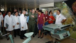 Fidel en su última visita a Cienfuegos por los 25 años del hospital provincial. Foto: 5 de septiembre. Fidel en su última visita a Cienfuegos por los 25 años del hospital provincial. Foto: 5 de septiembre.