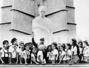 In Piazza della Rivoluzione Josè Martì. 30/1/ 1983. Photo: Jorge Oller In Piazza della Rivoluzione Josè Martì. 30/1/ 1983. Photo: Jorge Oller