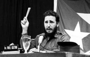 El joven Fidel durante su intervención conocida como Palabras a los intelectuales. Foto: Archivo de Granma El joven Fidel durante su intervención conocida como Palabras a los intelectuales. Foto: Archivo de Granma