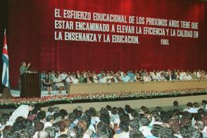 Graduación del Instituto Superior Pedagógico y los Primeros Licenciados en Enseñanza Primaria