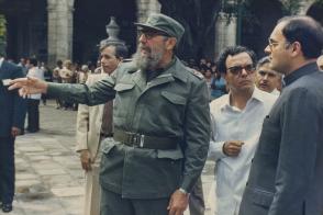 Fidel Castro junto a Rajiv Gandhi, 1985
